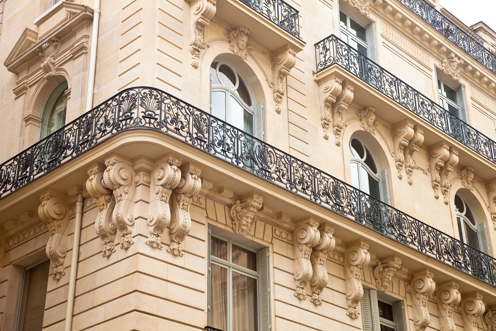 ou-se-cachent-les-haussmanniens-a-paris-v2-4.jpg